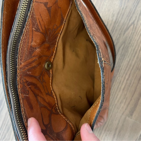 Patricia Nash Handbag - Picture 9 of 12